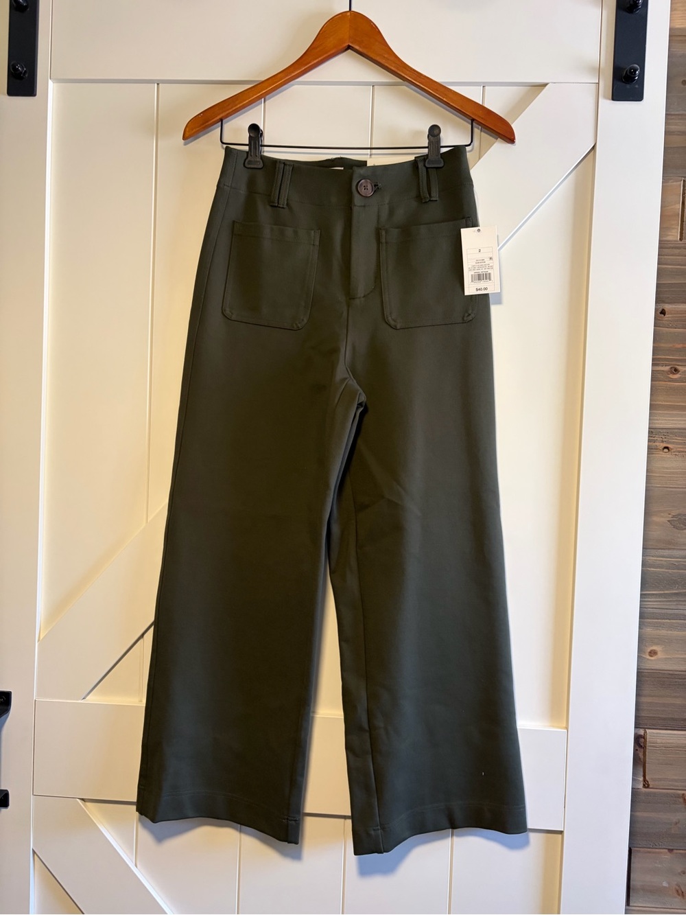 Wide-Leg Utility Pants in Olive Green